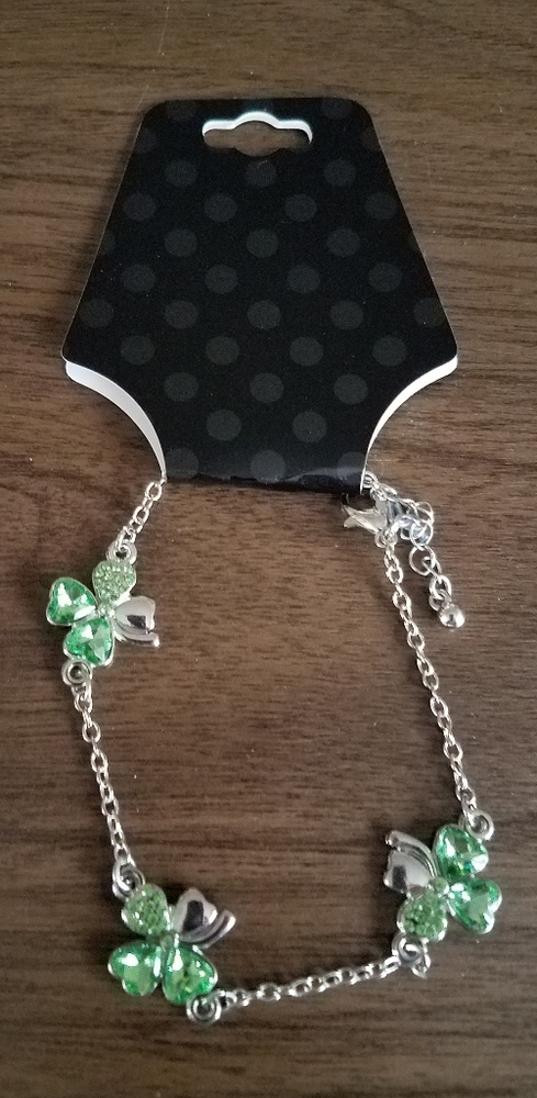 NEW Silver tone 4-Leaf Clover Bracelet